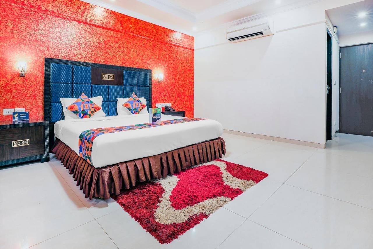 Fabhotel Royal Mirage With Pool & Gym - Nr Candolim Beach Exteriör bild